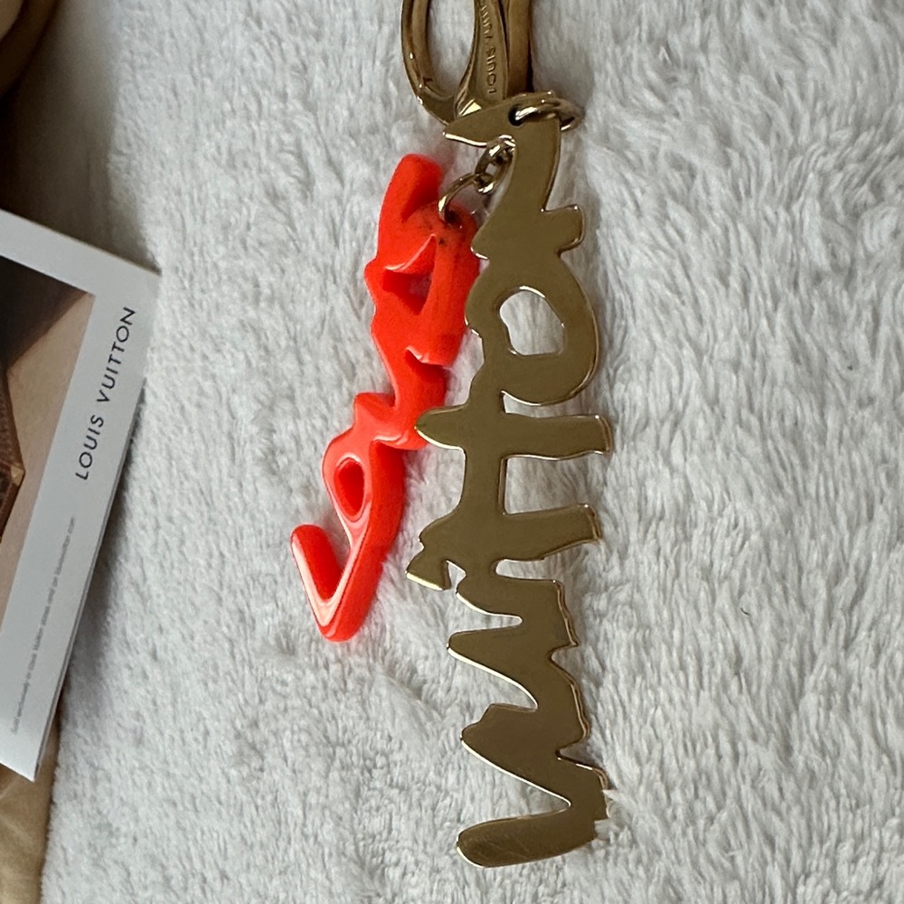 Louis Vuitton Bijou Graffiti Keychain Charm in Neon Orange and Gold - Picture 5 of 8